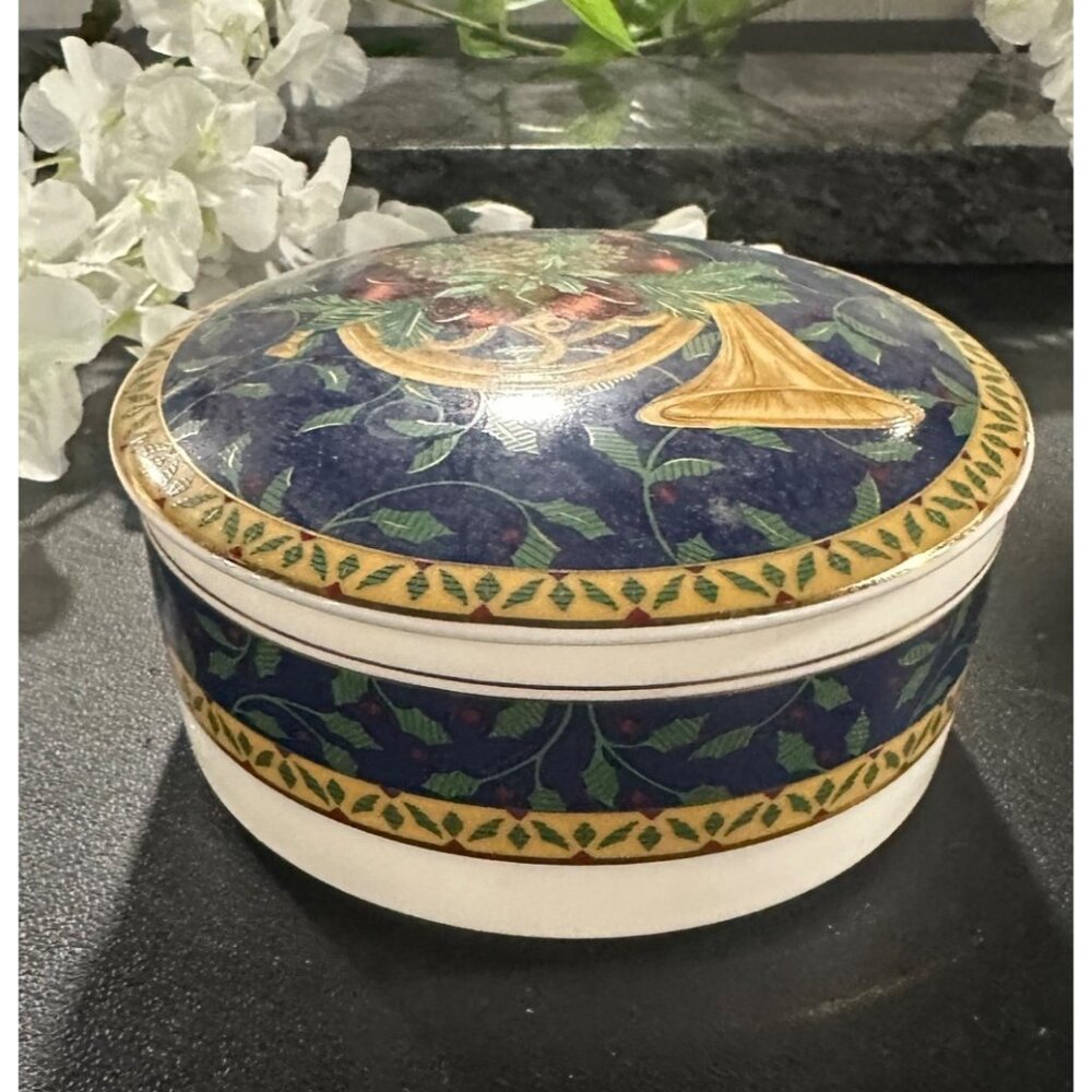 Mikasa Holiday Round Trinket Box With Festive French Horn Design & Lid